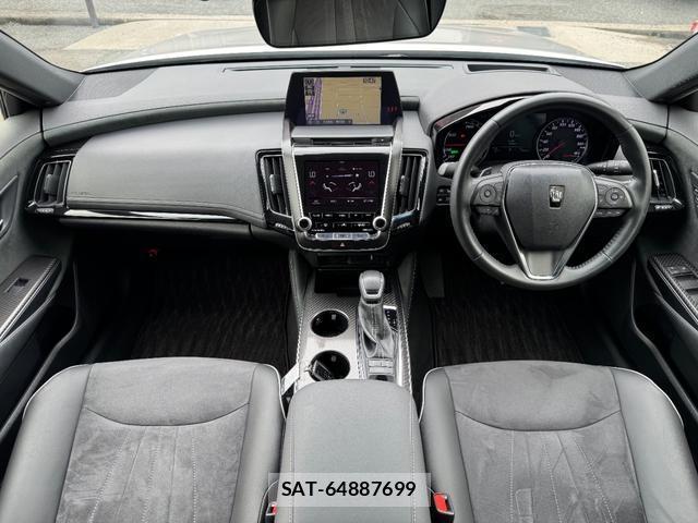 Toyota CROWN HYBRID 2020-04 8277718-13