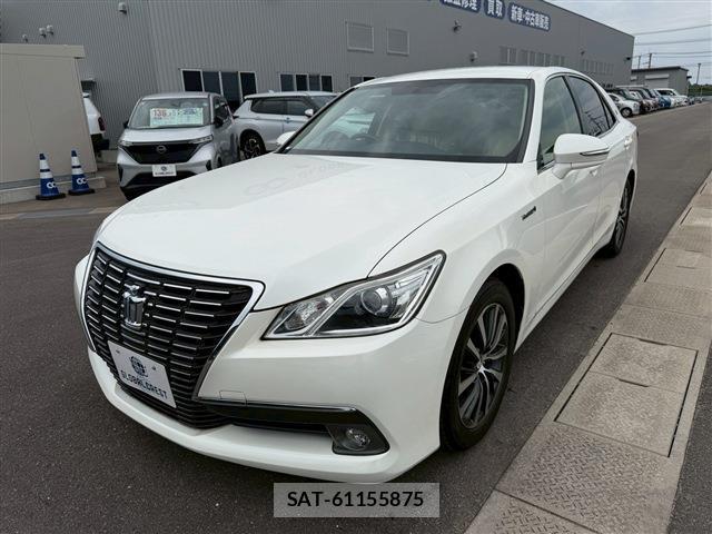 Toyota CROWN HYBRID 2014-01 8278754-1