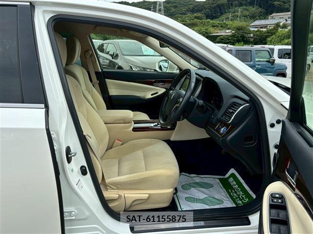 Toyota CROWN HYBRID 2014-01 8278754-11