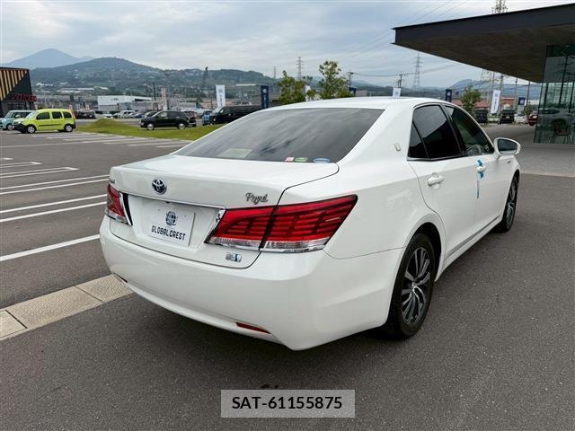 Toyota CROWN HYBRID 2014-01 8278754-4