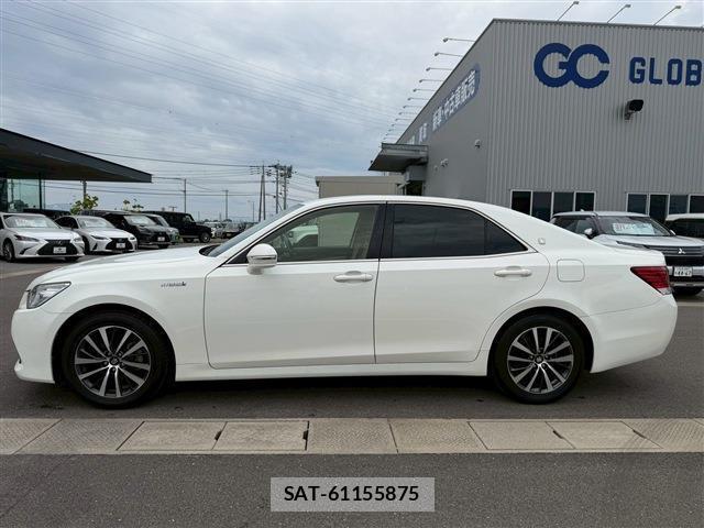 Toyota CROWN HYBRID 2014-01 8278754-7