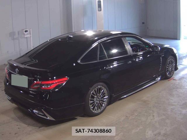 Toyota CROWN HYBRID 2018-10 8278896-1