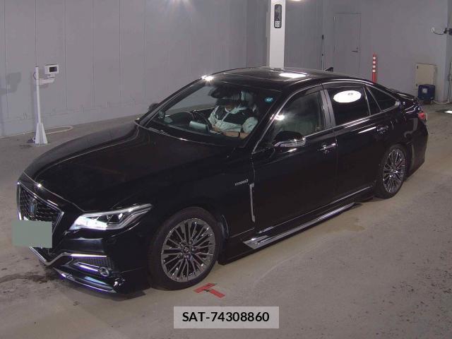 Toyota CROWN HYBRID 2018-10 8278896-3