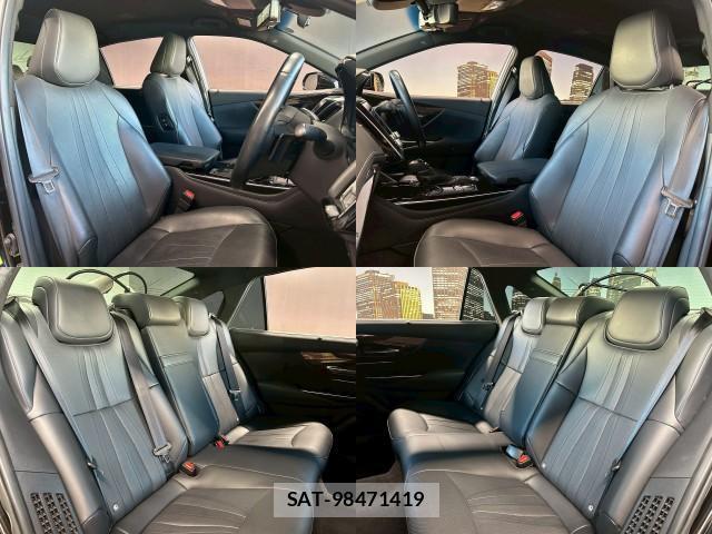 Toyota CROWN HYBRID 2019-02 8279191-3