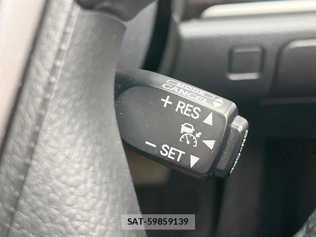 Toyota CROWN HYBRID 2015-12 8279968-3