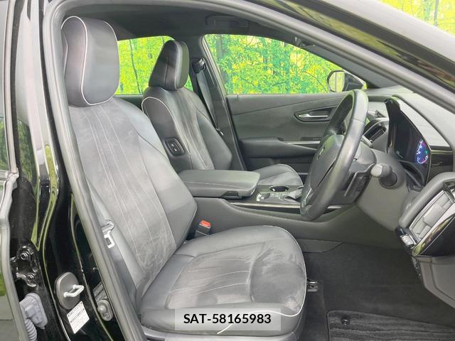 Toyota CROWN HYBRID 2019-04 8279980-7