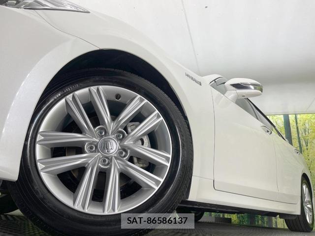Toyota CROWN HYBRID 2013-09 8279981-12