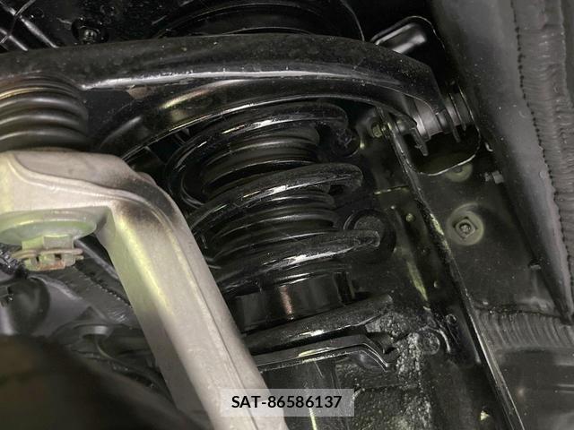 Toyota CROWN HYBRID 2013-09 8279981-19