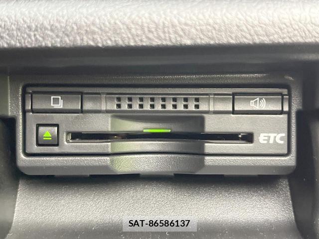 Toyota CROWN HYBRID 2013-09 8279981-6