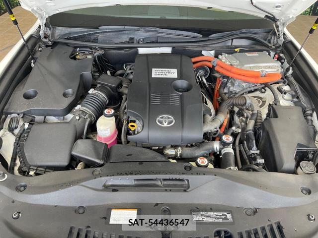 Toyota CROWN HYBRID 2017-03 8280100-18