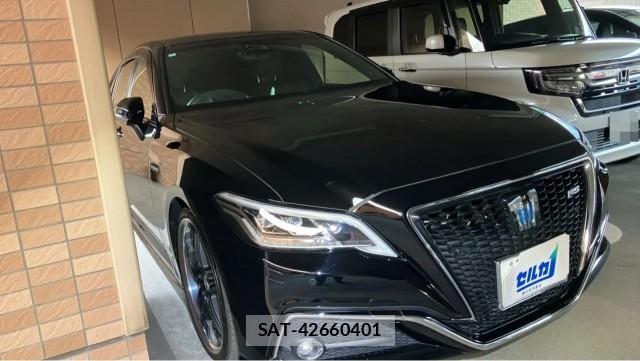Toyota CROWN HYBRID 2018-09 8280573-11