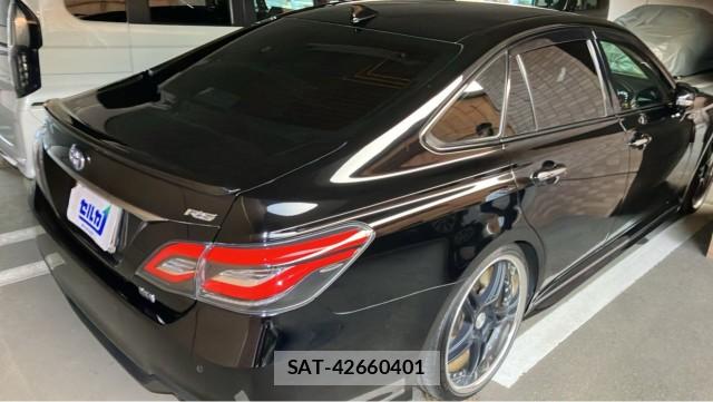 Toyota CROWN HYBRID 2018-09 8280573-12