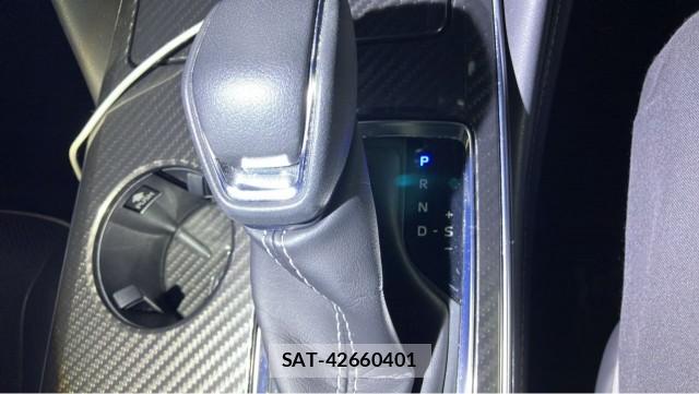 Toyota CROWN HYBRID 2018-09 8280573-14