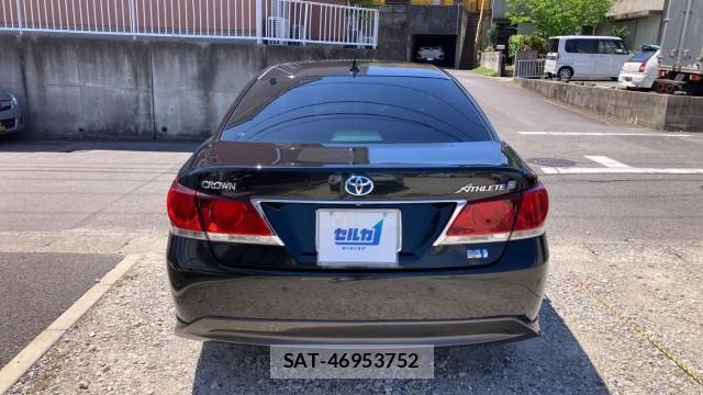 Toyota CROWN HYBRID 2014-01 8280604-1