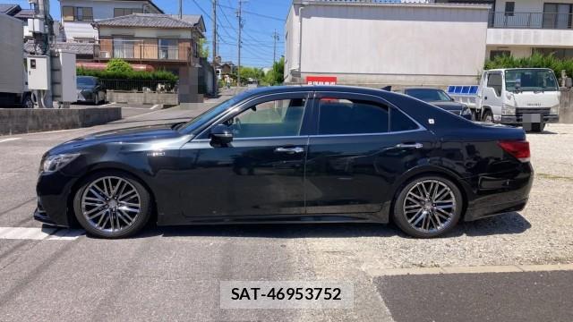 Toyota CROWN HYBRID 2014-01 8280604-3