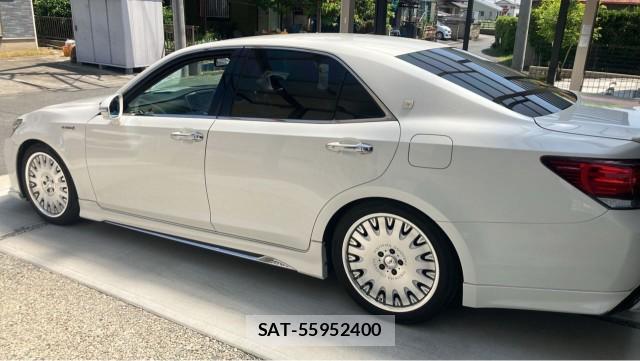 Toyota CROWN HYBRID 2016-09 8280642-10