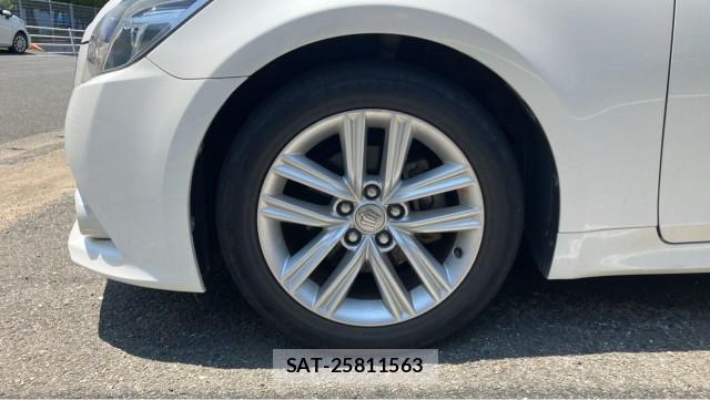 Toyota CROWN HYBRID 2013-09 8280938-8