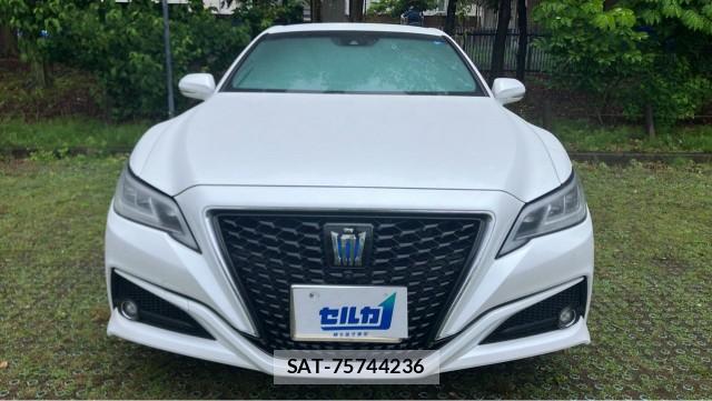 Toyota CROWN HYBRID 2021-03 8281073-9