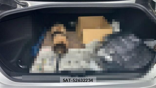 Toyota CROWN HYBRID 2018-11 8281368-17