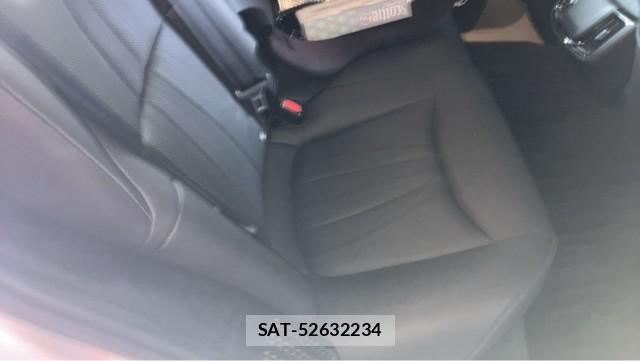Toyota CROWN HYBRID 2018-11 8281368-6