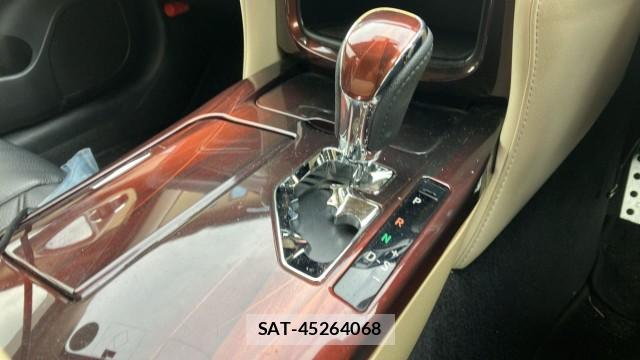 Toyota CROWN HYBRID 2013-04 8281639-14