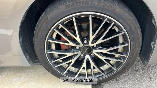 Toyota CROWN HYBRID 2013-04 8281639-8
