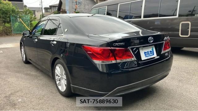 Toyota CROWN HYBRID 2013-02 8281656-13