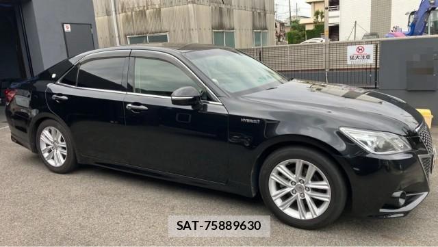 Toyota CROWN HYBRID 2013-02 8281656-3