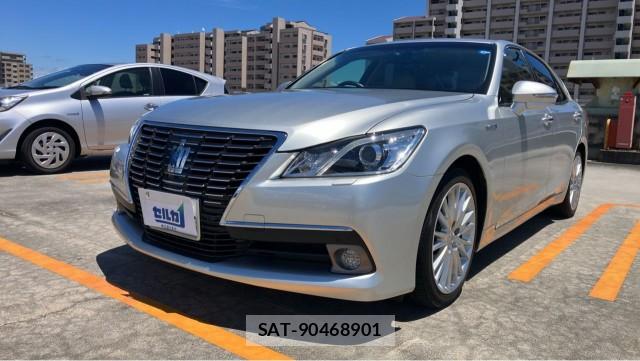 Toyota CROWN HYBRID 2013-03 8281702-0