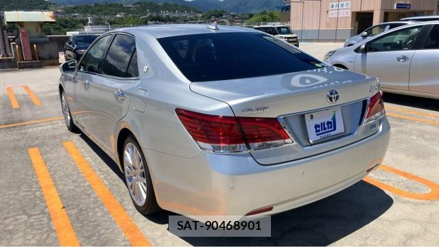 Toyota CROWN HYBRID 2013-03 8281702-13