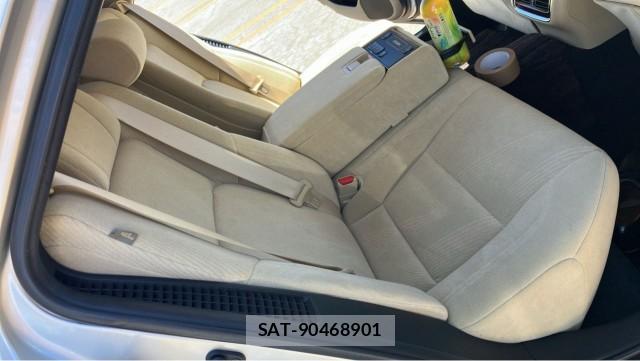 Toyota CROWN HYBRID 2013-03 8281702-6