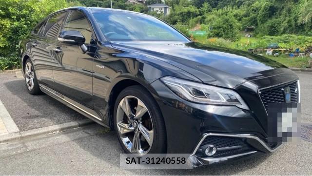 Toyota CROWN HYBRID 2019-09 8281885-11