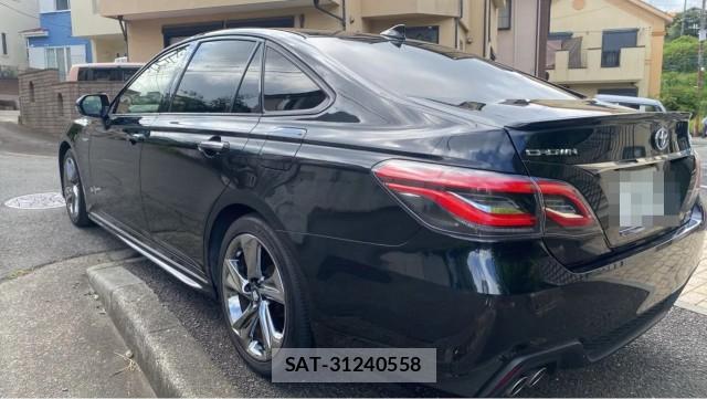Toyota CROWN HYBRID 2019-09 8281885-13