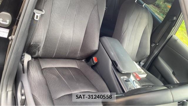 Toyota CROWN HYBRID 2019-09 8281885-5