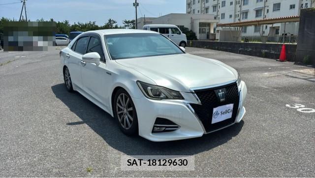 Toyota CROWN HYBRID 2016-04 8282044-0