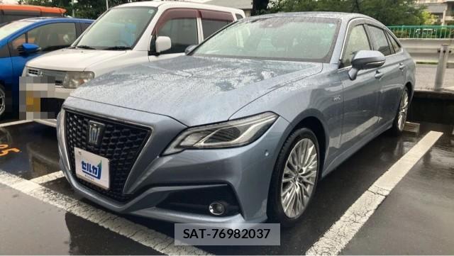 Toyota CROWN HYBRID 2018-06 8282379-0