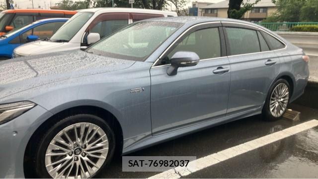 Toyota CROWN HYBRID 2018-06 8282379-10