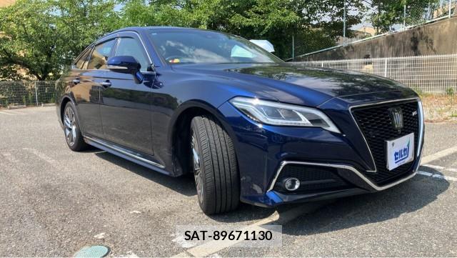 Toyota CROWN HYBRID 2021-06 8282463-11