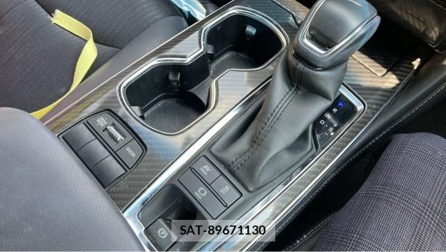 Toyota CROWN HYBRID 2021-06 8282463-14