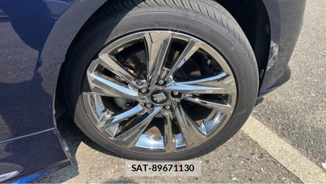 Toyota CROWN HYBRID 2021-06 8282463-8