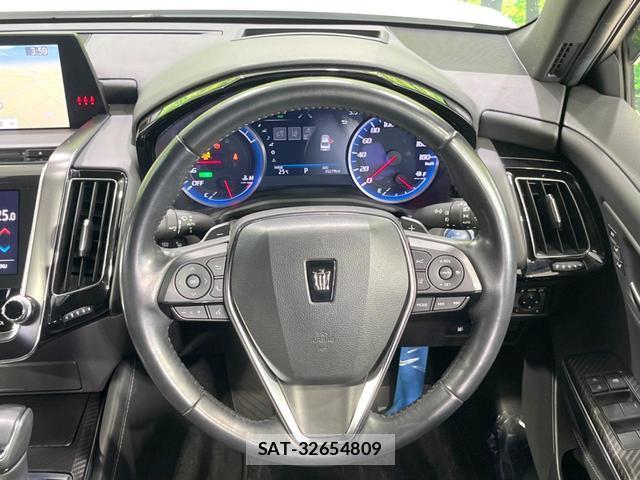 Toyota CROWN HYBRID 2019-03 8282657-10