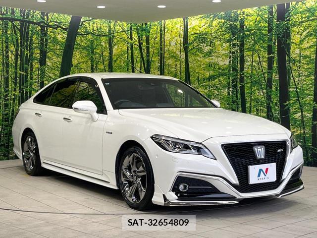 Toyota CROWN HYBRID 2019-03 8282657-15