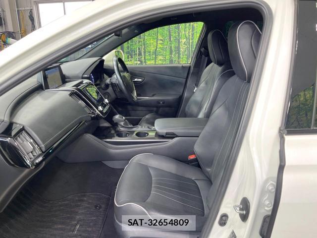 Toyota CROWN HYBRID 2019-03 8282657-7