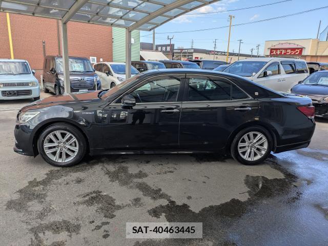 Toyota CROWN HYBRID 2013-05 8282694-11