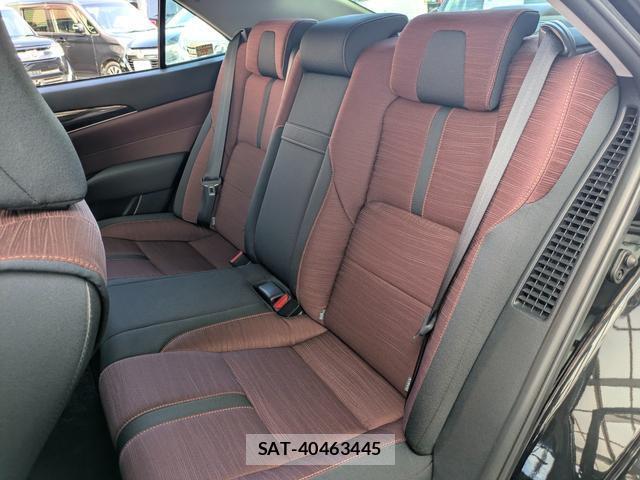 Toyota CROWN HYBRID 2013-05 8282694-6