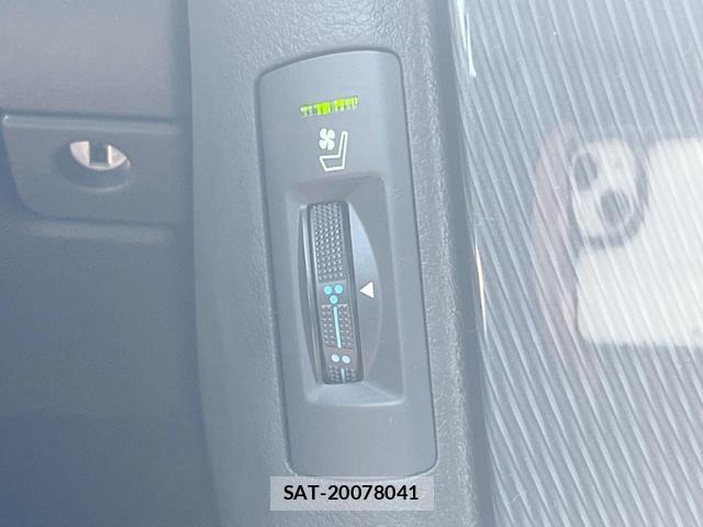 Toyota CROWN HYBRID 2010-09 8282851-5