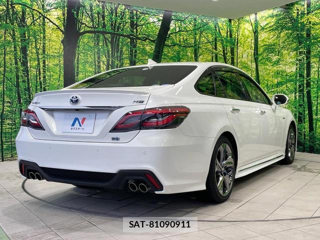 Toyota CROWN HYBRID 2019-02 8282953-16