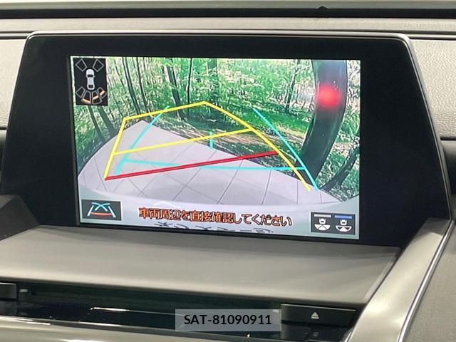 Toyota CROWN HYBRID 2019-02 8282953-3