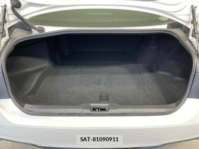 Toyota CROWN HYBRID 2019-02 8282953-9