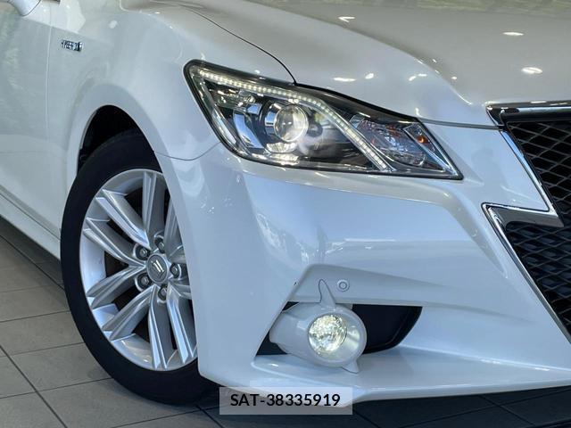 Toyota CROWN HYBRID 2013-07 8282954-11